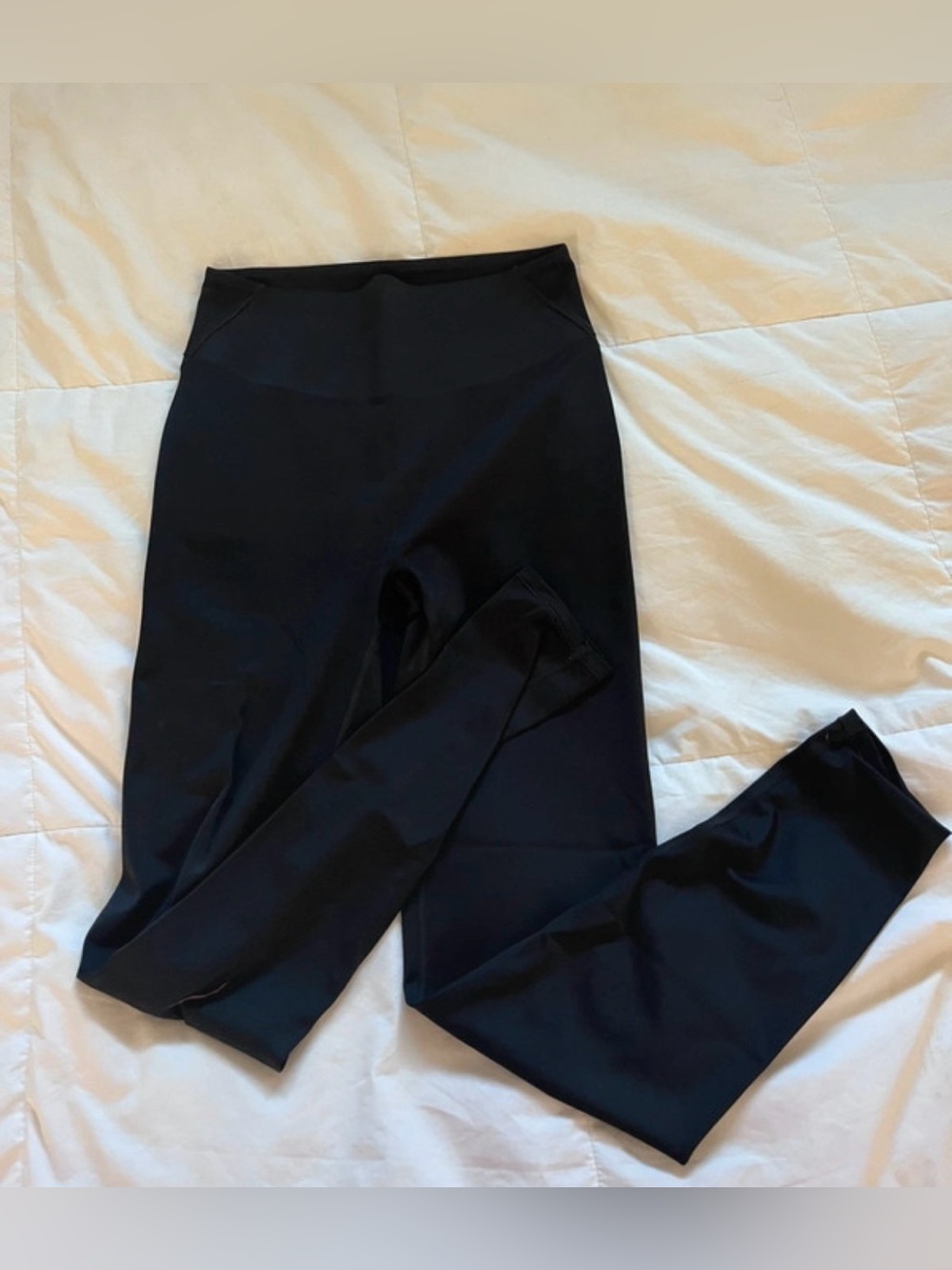 NikeSKIMS Satin Shine Bonded Waist 26” Leggings Obsidian XS